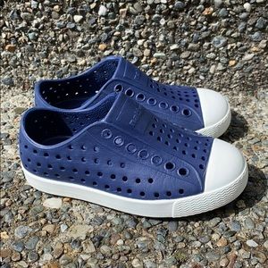 Blue toddler Natives size 8